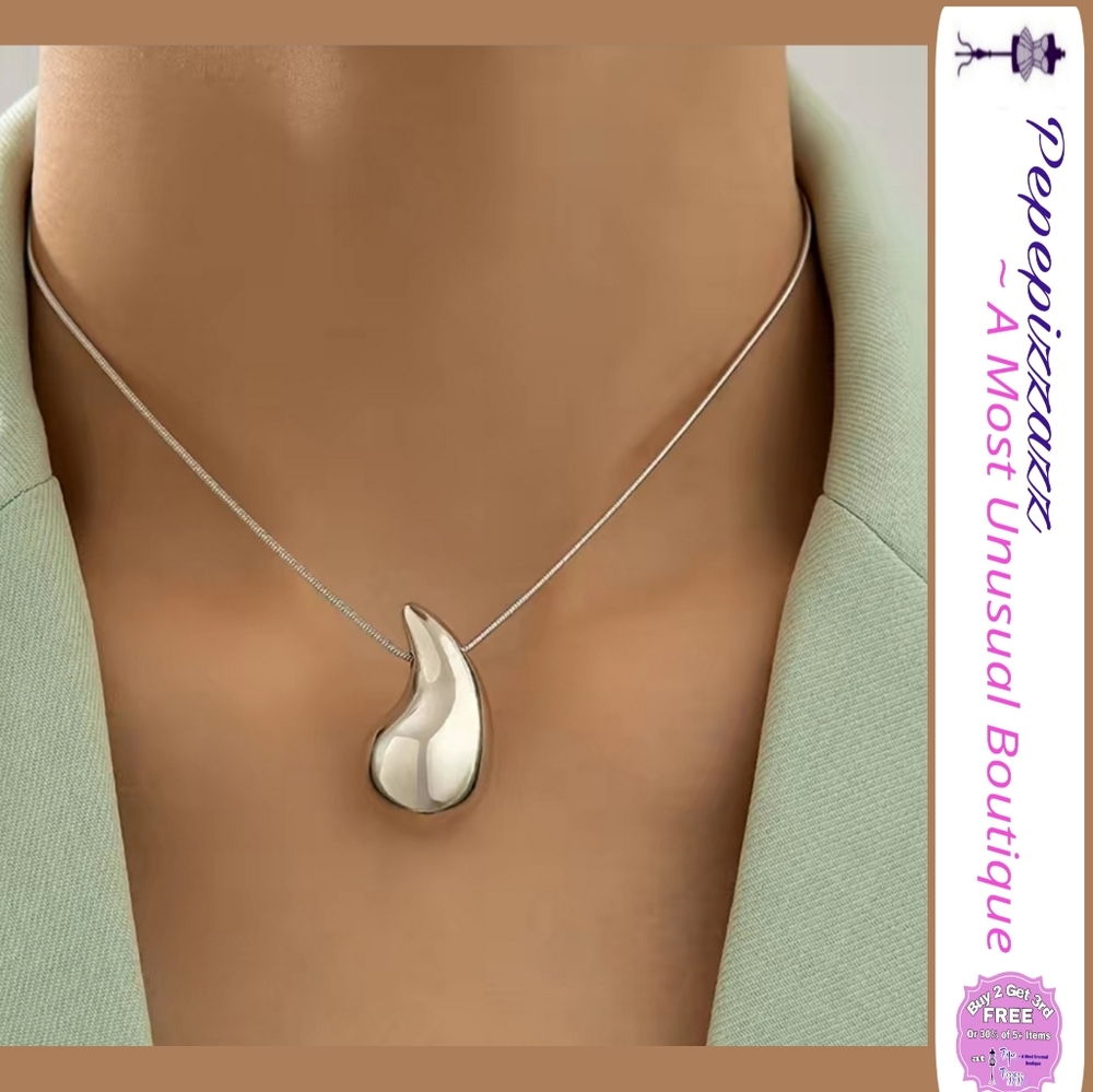 18kgp large CHUNKY 💧 Waterdrop Necklace.